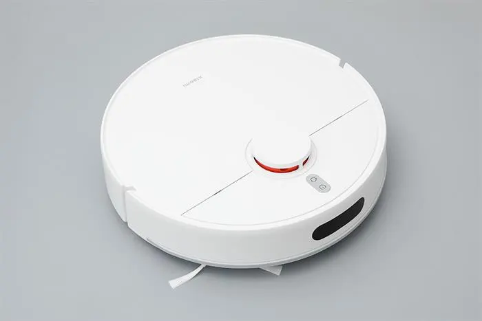 robot-hut-bui-lau-nha-xiaomi-s40c-3-638907602084188336-700×467-1.webp