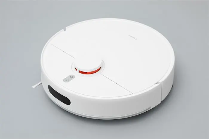 robot-hut-bui-lau-nha-xiaomi-s40c-4-638907602091165073-700x467-1.webp